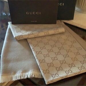Gucci Light Brown Monogram Scarf! Perfect for the holidays! 🎄 🎁